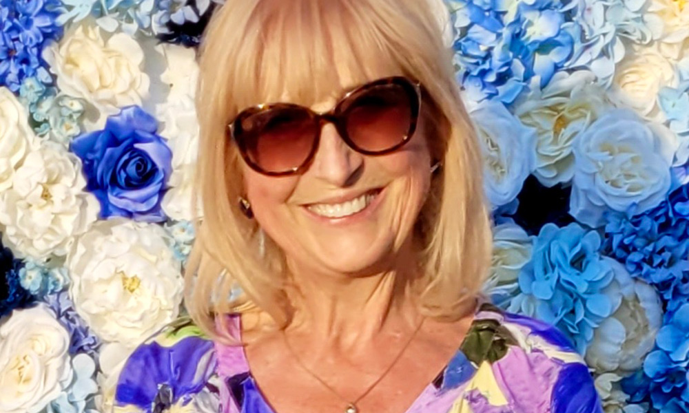 elena-smith-author